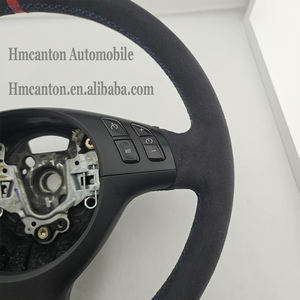 Volante Deportivo en Oferta con Franja Roja Superior de Alcántara para BMW E46 - Product Image 4