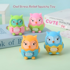 Jouet anti-stress créatif en caoutchouc en forme de hibou à libération rapide, à rebond lent - Product Image 1