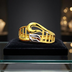 Anillo de Oro Chapado en Rodio con Diseño de Ondas de Doble Tono |   Diseño de banda con listones para uso diario y bodas |   Joyería Ligera de Oro Amarillo de 2 Gramos - Product Image 3