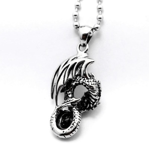 Collar con Colgante de Dragón de Acero Inoxidable 316 con Diamantes, Collar con Colgante de Dragón Imponente, Joyería Masculina al por Mayor - Product Image 3