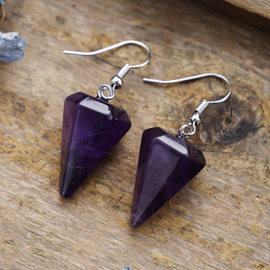Boucles d'oreilles pendantes en forme de pyramide en améthyste naturelle pour un usage quotidien, origine Jinhua - Product Image 2
