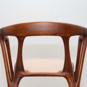Chaise de salle à manger élégante de style italien avec structure en bois massif, assise et accoudoirs rembourrés, meubles de luxe PISANO - Product Image 2