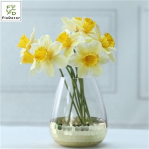 <span class=keywords><strong>Fiore</strong></span> <span class=keywords><strong>di</strong></span> <span class=keywords><strong>narciso</strong></span> artificiale a buon mercato all'ingrosso singolo <span class=keywords><strong>fiore</strong></span> <span class=keywords><strong>di</strong></span> <span class=keywords><strong>narciso</strong></span> <span class=keywords><strong>di</strong></span> tocco reale del lattice per la decorazione domestica dell'hotel <span class=keywords><strong>di</strong></span> nozze - Product Image 3