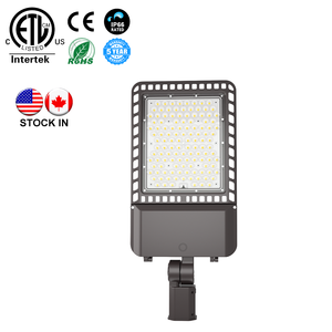 Lampadaire LED 100W 150W 200W 240W IP66 ETL Garantie 5 ans Crépuscule à l'aube Dimmable 0-10V Type Shoebox pour routes - Product Image 1