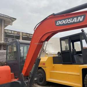 Miniexcavadora Usada Doosan DH55 Modelo 2019 de 5.5 Toneladas con Motor Cummins y Componentes Centrales de Rodamientos Incluidos - Product Image 4