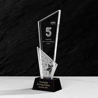 Trofeo de Cristal Transparente Personalizado con Logotipo Grabado a Mano, Diseño Piramidal, para Deportes, Videojuegos y Moda, con Caja de Regalo, Venta al Por Mayor