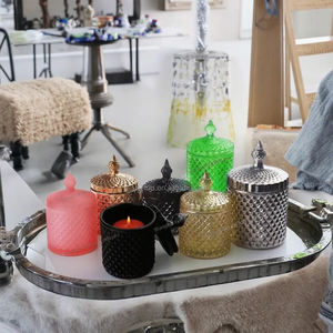 ภาชนะแก้วฝ้าสีดำและสีทองสำหรับใส่เทียน ขนาดกลาง ขวดแบบด้านพร้อมฝา สำหรับทำเทียน - Product Image 4