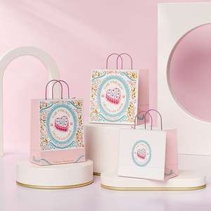 Sac en papier kraft personnalisé durable à motif de dessin animé pour emballage de thé au lait et de desserts, avec poignée réutilisable et recyclable pour usage quotidien - Product Image 3