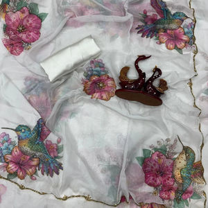 Sari de Organza con Estampado Floral Tradicional, Blusa de Seda Satinada Hecha a Mano, Ropa de Fiesta, Belleza Clásica, Elegancia Moderna - Product Image 1