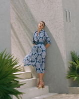 LOGO personnalisé Robes d'été à la mode décontractées pour les vacances à manches mi-longues imprimées col de chemise Robes longues de plage pour femmes