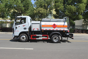 燃料ディスペンサー4*2航空機給油ディーゼルガソリンタンカートラック新しい手動式石油運搬用 - Product Image 6