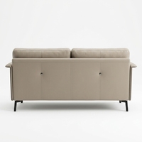 Sofa Kantor Kulit Beige Elegan Kaki Logam Hitam Sofa Minimalis Modern untuk Ruang Santai Eksekutif