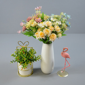 Bouquet de chrysanthèmes griffes de dragon coréens Dongchen Crafts, 31 cm, fleurs artificielles en soie pour décoration de salon et de mariage - Product Image 2