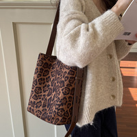 Sac seau vintage en daim léopard, sac à bandoulière polyvalent, sac fourre-tout unisexe pour femmes