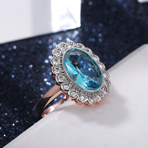 Broche F716 Topaz en Or Massif 18K, Sertissage Clos Coupe Ovale, Bijou Fin pour Femme, Pièce de Fiançailles - Product Image 4