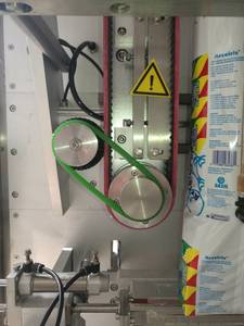 Machine de formage et de remplissage de sacs de farine d'<span class=keywords><strong>avoine</strong></span> verticale à prix d'usine, petite machine de fabrication de sachets de farine, machine d'emballage automatique de farine 1 kg - Product Image 5