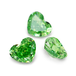 Pierres de zircone cubique synthétique en vrac de Wuzhou Gems, forme de <span class=keywords><strong>cœur</strong></span>, coupe glace pilée 4k, zircone cubique <span class=keywords><strong>verte</strong></span> - Product Image 5