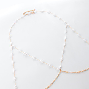 Chaîne de corps en perles plaquées or pour femme Chaîne de poitrine simple et sexy avec piercing pour tétons en boîte de nuit pour mariage ou fête - Product Image 5