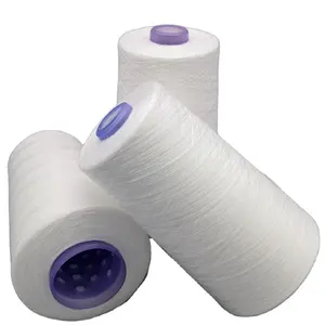 生の白いドープ染めポリエステル糸ポリコアスパンヤーン100% ポリエステル高粘着性カラフルな縫製編み物織り糸