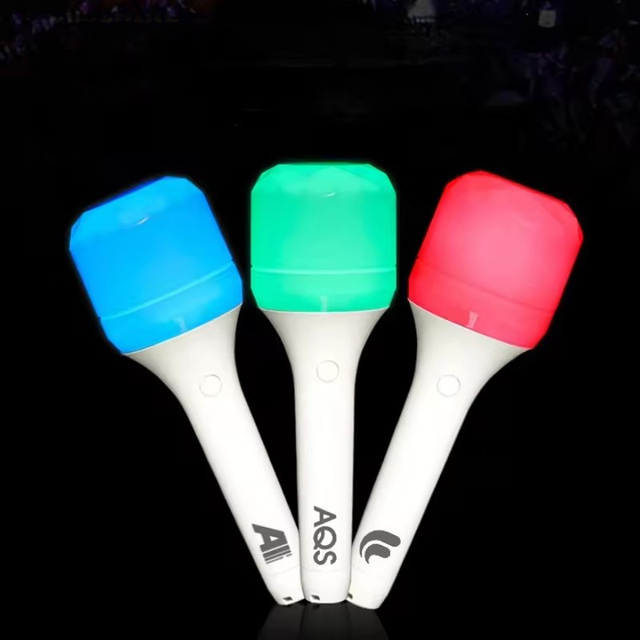 OEM Kpop Custom Logo Brand DMX APP Wireless Controller Penlight Cheer Lightstick Glow LED Light Stick for Events Concert Sports