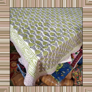 Nouvelle arrivée, nappe de table carrée en coton 100% imprimé, faite à la main, pour salle à manger, décoration du Nouvel An - Product Image 1