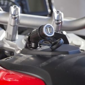 <span class=keywords><strong>Chargeur</strong></span> <span class=keywords><strong>USB</strong></span> pour allume-cigare de <span class=keywords><strong>moto</strong></span> 3,3 ampères 12-24V avec écran d'affichage, WiFi intégré, matériau ignifuge - Product Image 6