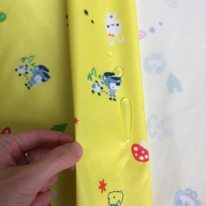 Tela impermeable de tafetán para niños, impermeable con estampado de conejo amarillo de dibujos animados, PVC, 210T, venta al por mayor - Product Image 4