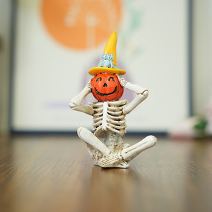 Adorno de resina creativo para Halloween, decoración de sombrero, ecológico, transfronterizo, <span class=keywords><strong>tres</strong></span> <span class=keywords><strong>calaveras</strong></span> y calabaza - Product Image 5