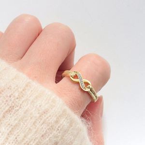 Anillo Infinito Minimalista y Moderno para Mujer, Joyería con Circonitas Microincrustadas, Anillo en Forma de 8 para el Dedo Índice - Product Image 2
