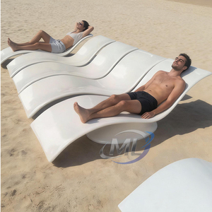 Chaise longue d'extérieur en fibre de verre pour piscine, transat de luxe en fibre de verre, design haut de gamme pour projets hôteliers - Product Image 3