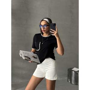 Camiseta Casual Holgada para Mujer Topshow, Diseño con Estampado de Punto de Pastor Negro, Logotipo de Alta Calidad, Transpirable - Product Image 4