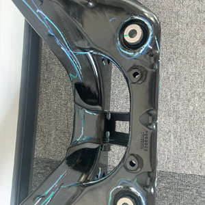 Para 2021 modelo Y soporte de travesaño trasero 1044580-00-C OEM piezas de automóviles de nueva energía - Product Image 6