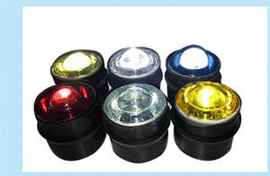 2025 राजमार्ग चिंतनशील बिल्ली की आंख वाली कांच की सड़क को रबर कटोरे के साथ स्टड ग्लास कर्बस्टोन रोड स्टड - Product Image 6