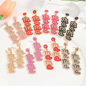 Boucles d'oreilles créatives en alliage avec lettres <span class=keywords><strong>MAMA</strong></span> incrustées de diamants, perles de riz, bijoux fantaisie pour la Fête des Mères - Product Image 4