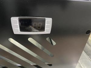 ตู้แช่เย็นแสดงสินค้าแบบตั้งตรง Kenkuhl รุ่น SC1120 พร้อมประตูกระจกและไฟ LED สำหรับขายส่งและร้านสะดวกซื้อ - Product Image 2