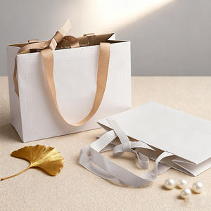 Bolsas <span class=keywords><strong>de</strong></span> papel personalizables para cumpleaños, Navidad, regalos <span class=keywords><strong>de</strong></span> Halloween, bolsos <span class=keywords><strong>de</strong></span> joyería con lazos para uso en <span class=keywords><strong>tienda</strong></span> <span class=keywords><strong>de</strong></span> ropa - Product Image 6