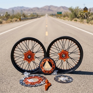 Ensemble de roues de moto en alliage d'aluminium de haute qualité 17'' avant/arrière <span class=keywords><strong>Supermotard</strong></span> Supermoto pour SXF EXC 250 <span class=keywords><strong>450</strong></span> - Product Image 1