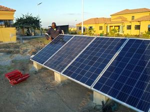 Panel Solar Monocristalino Tipo N de 695W para PERC, <span class=keywords><strong>Doble</strong></span> Vidrio, 22.37% de Eficiencia, Marco Plateado, Certificación Sandstorm, Alto Rendimiento - Product Image 6