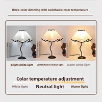 Lampe de bureau LED de style nordique minimaliste moderne, lampe de chevet de chambre à coucher, lampe de table créative en forme de pétale, décoration de chambre