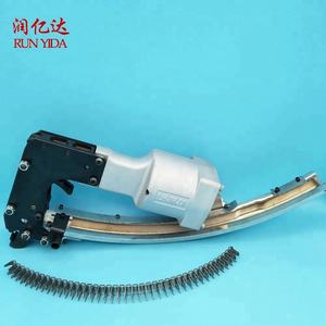 Pistolet à agrafes pneumatique à grande vitesse M87 à prix avantageux pour clôtures en fil de fer barbelé - Product Image 1