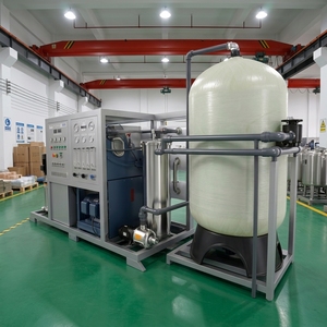 Système de filtration d'eau compact par osmose inverse de premier ordre pour la dessalement de l'eau de mer en agriculture - Product Image 1