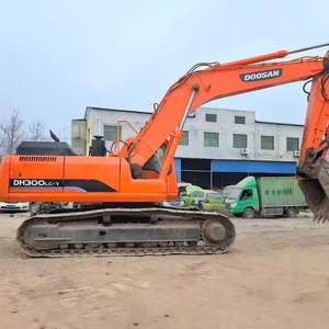 Excavatrice sur chenilles hydraulique d'occasion DOOSAN DH300LC-7 de 30 tonnes, moteur d'occasion en stock à vendre - Product Image 3