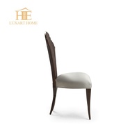 Ensemble de chaises élégantes en bois et velours blanc avec pieds en bois et table à manger moderne avec plateau en marbre, 6 chaises