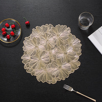Tapis de salle à manger en forme de fleur ajourée, napperon de table rond en PVC avec isolation thermique