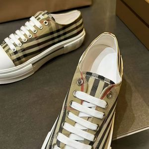College-style fashionable canvas <b>shoes</b> with checkered patterns, thick-soled walking <b>shoes</b>, outdoor luxury men's <b>shoes</b> - Product Image 6