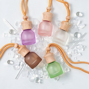 Botol Aromaterapi Kaca Gantung Mobil 11ml Desain Baru Warna Frosted dengan Tutup Kayu untuk Minyak Esensial Parfum - Product Image 1