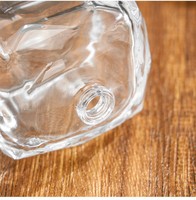 Flacon de parfum carré transparent mat de luxe moderne 100 ml avec pompe pulvérisatrice à fond épais, diffuseur de parfum en verre, boîte de 100 pièces MOQ