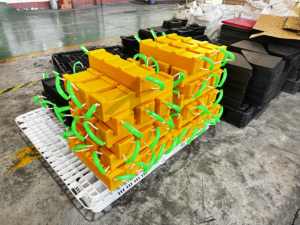 Blocchi antiscivolo ad incastro Cribbing e cuscinetti di Base Stacker materiale PE servizio di taglio personalizzato - Product Image 2