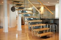 Moderne Innentreppe zum australischen/C-Standard mit Holz stufen für den Wohnungs gebrauch