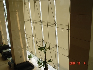 Store Enrouleur Électrique <span class=keywords><strong>SOMFY</strong></span> en Gros, Pare-Soleil Mural à Rideau Guidé par Câble pour Bâtiment Commercial - Product Image 1